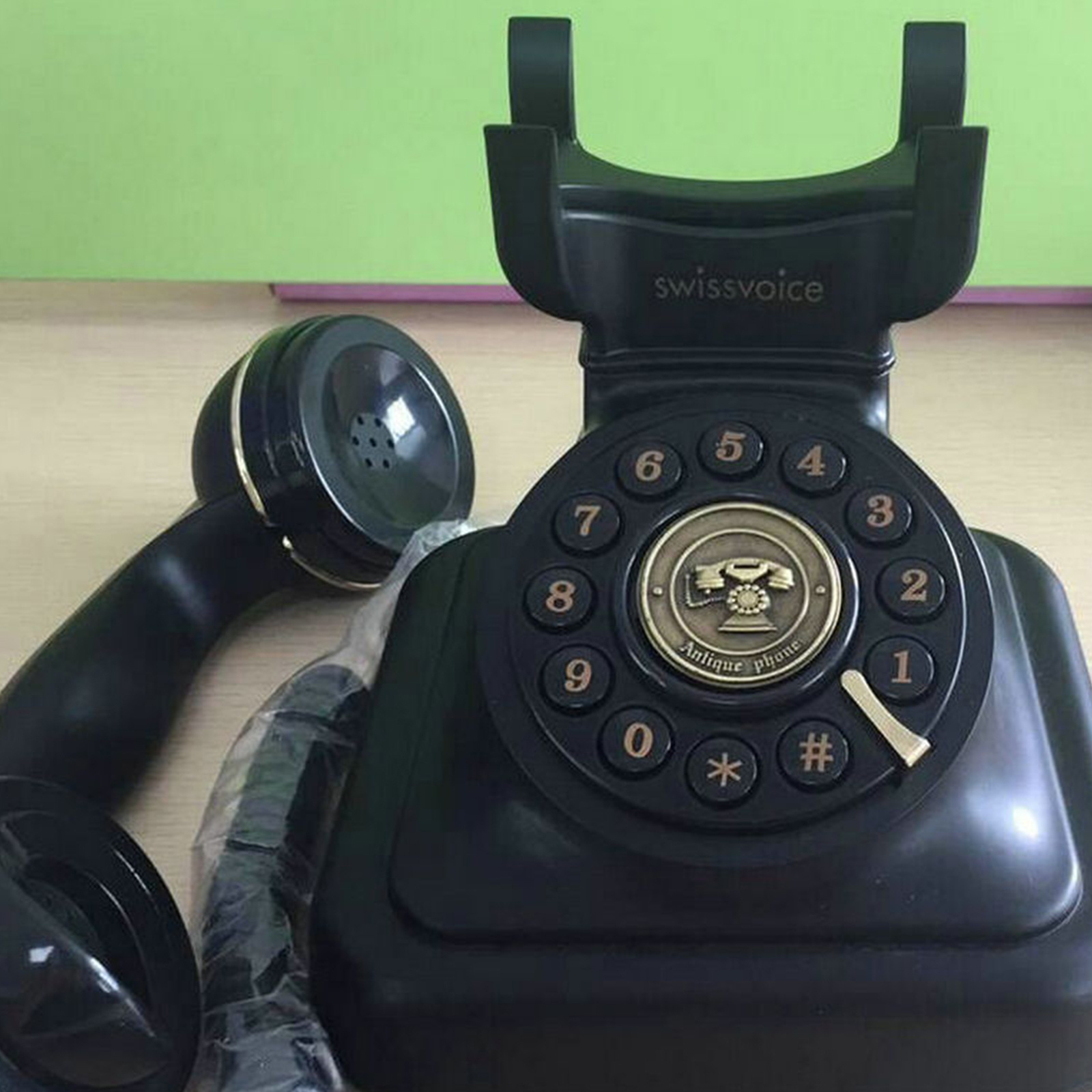 Antique Telephone Old Fashioned Fixed Phone Button Dial Home Phone with Adjust Volume Function Telephone Desk Decor for Ornament