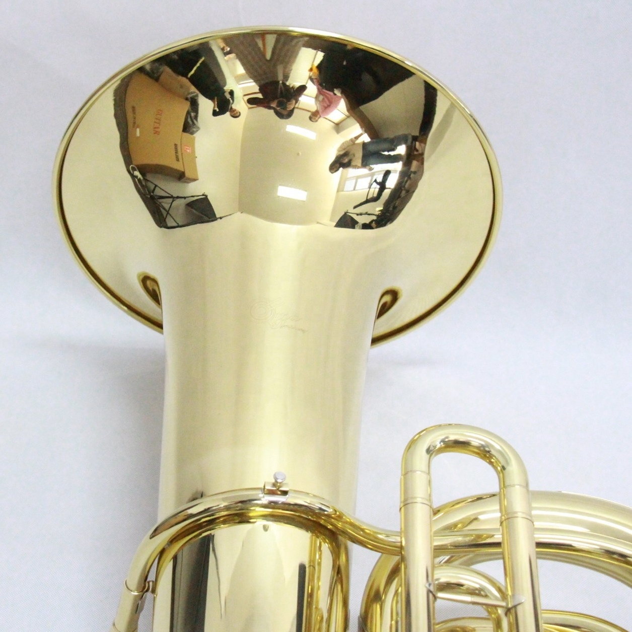 Professional Wholesale Color Woodwind Musical Instrument Made in China 4-Keys Rotary Brass Material Gold Lacquered Bb Tone Tuba