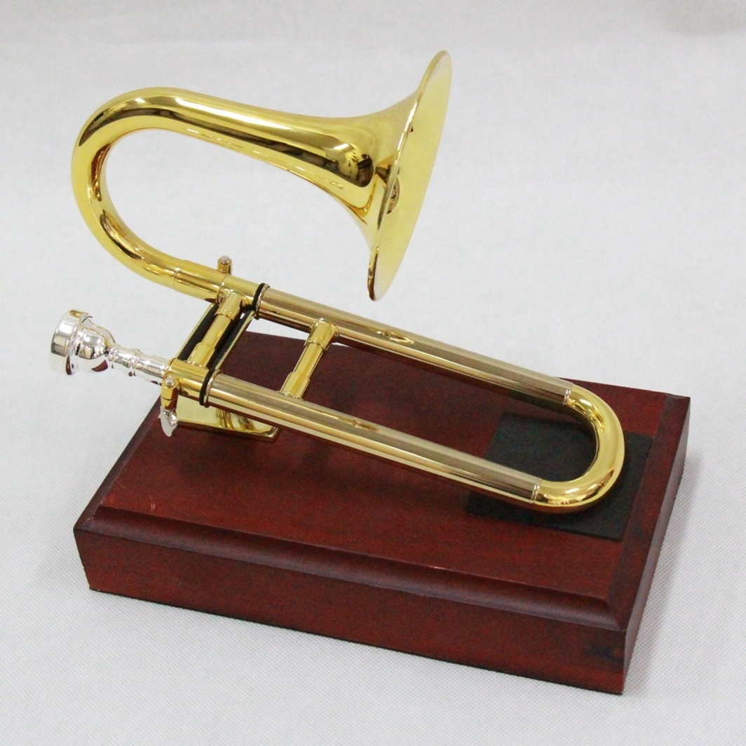 Chinese economical slide trumpet piccolo trombone for sale high quality trombone in stock gold lacquered Bb/A piccolo trombone