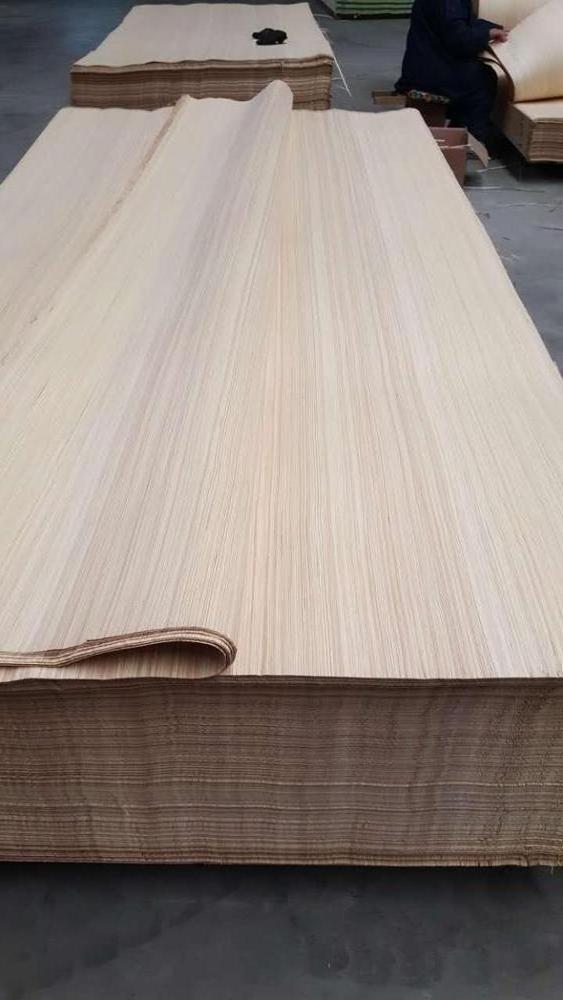 Cheap Price Engineered and Recon Wood Veneer with 4X8 size for plywood face and back.