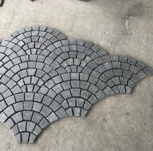 Factory grey granite Direct Sale  Fan Shape Black Granite Cobblestone On Mesh For outdoor Paving