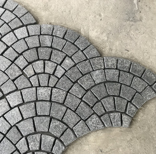 Factory grey granite Direct Sale  Fan Shape Black Granite Cobblestone On Mesh For outdoor Paving