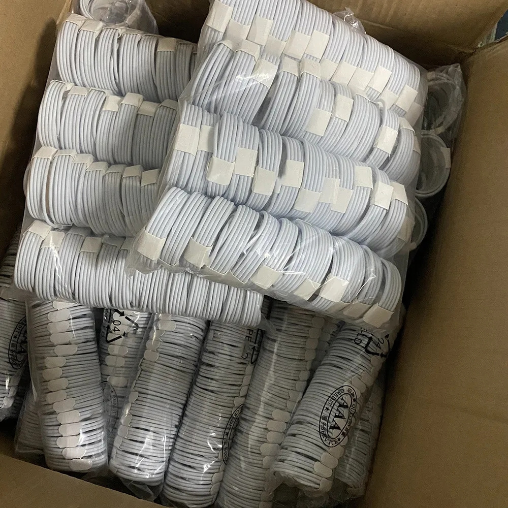 High Quality 2023 Wholesale Hot Selling Factory Price Data Wire/Round Micro Charge Cables White Color Cable USB Charging Cord