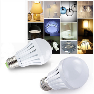 IPROI China new generation high efficiency intelligent china emergency e27 led light bulb