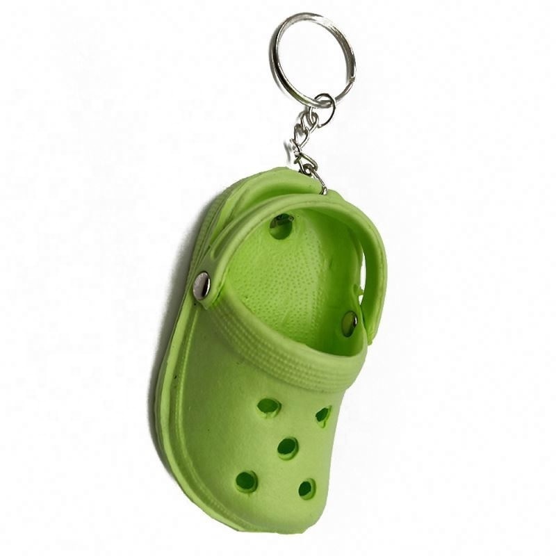 Cute 3D Mini clog Shoe Keychain wholesale Summer Colorful  Shoes Creative 3D Beach Small Hole Shoes Keychain