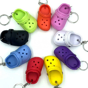 Cute 3D Mini clog Shoe Keychain wholesale Summer Colorful  Shoes Creative 3D Beach Small Hole Shoes Keychain