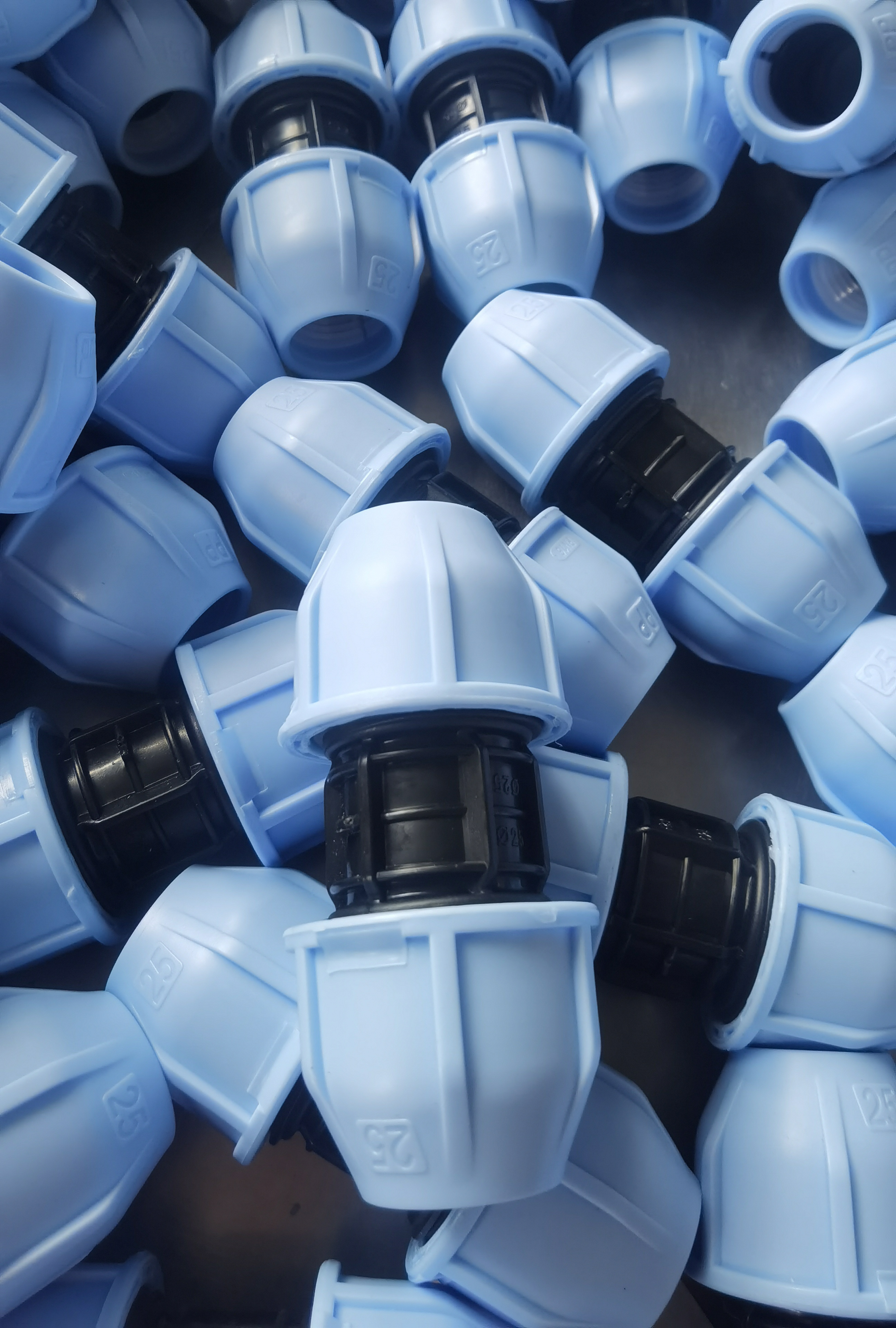 IRRIPLAST Drip irrigation PN10 16bar  quick connector HDPE Poly Pipe fittings Male threaded Tee PP Compression Fittings