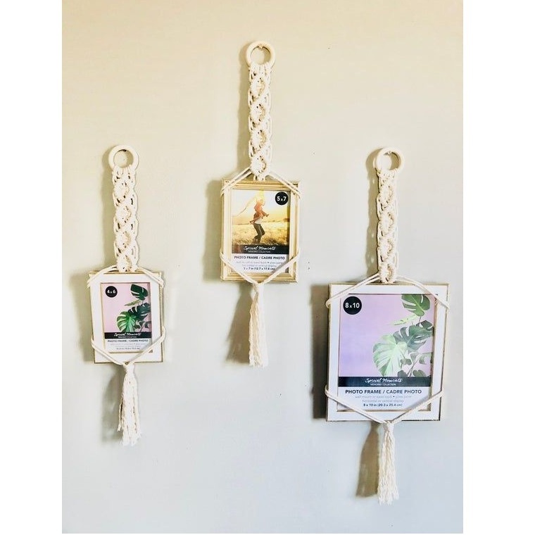 Wholesale High Quality Macrame Picture Holder Wall Hanging Picture Frame Display Wall Decor Boho Wall Picture Hanger For Sale