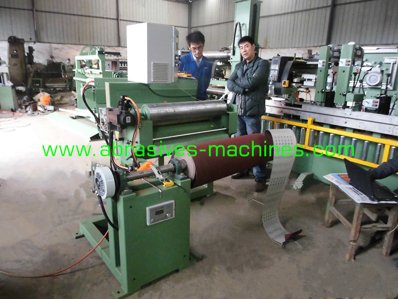 Abrasive sanding belt automatic cutting machine with high quality