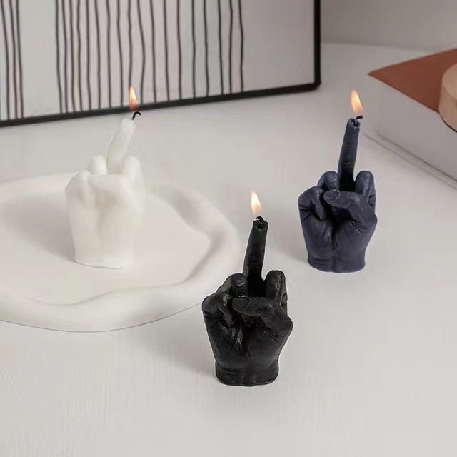 Creative Middle Finger Shaped Gesture Scented Candles Funny Quirky Soy Wax Candle Custom Home Decoration