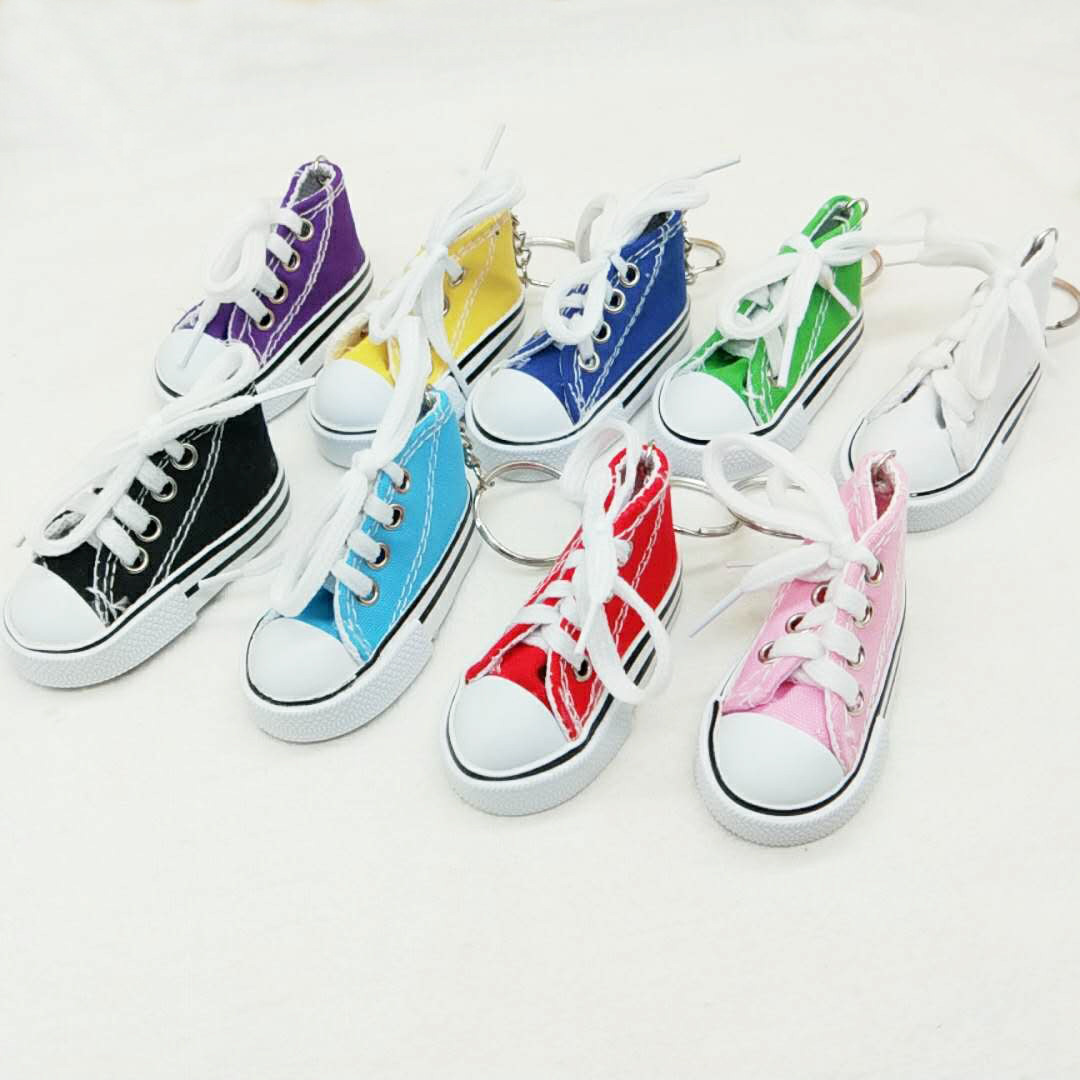 Wholesale Creative Mini Plimsolls Shoes Charm Pendant Keyring Canvas Sneakers Keychain for Handbag Decoration Gifts