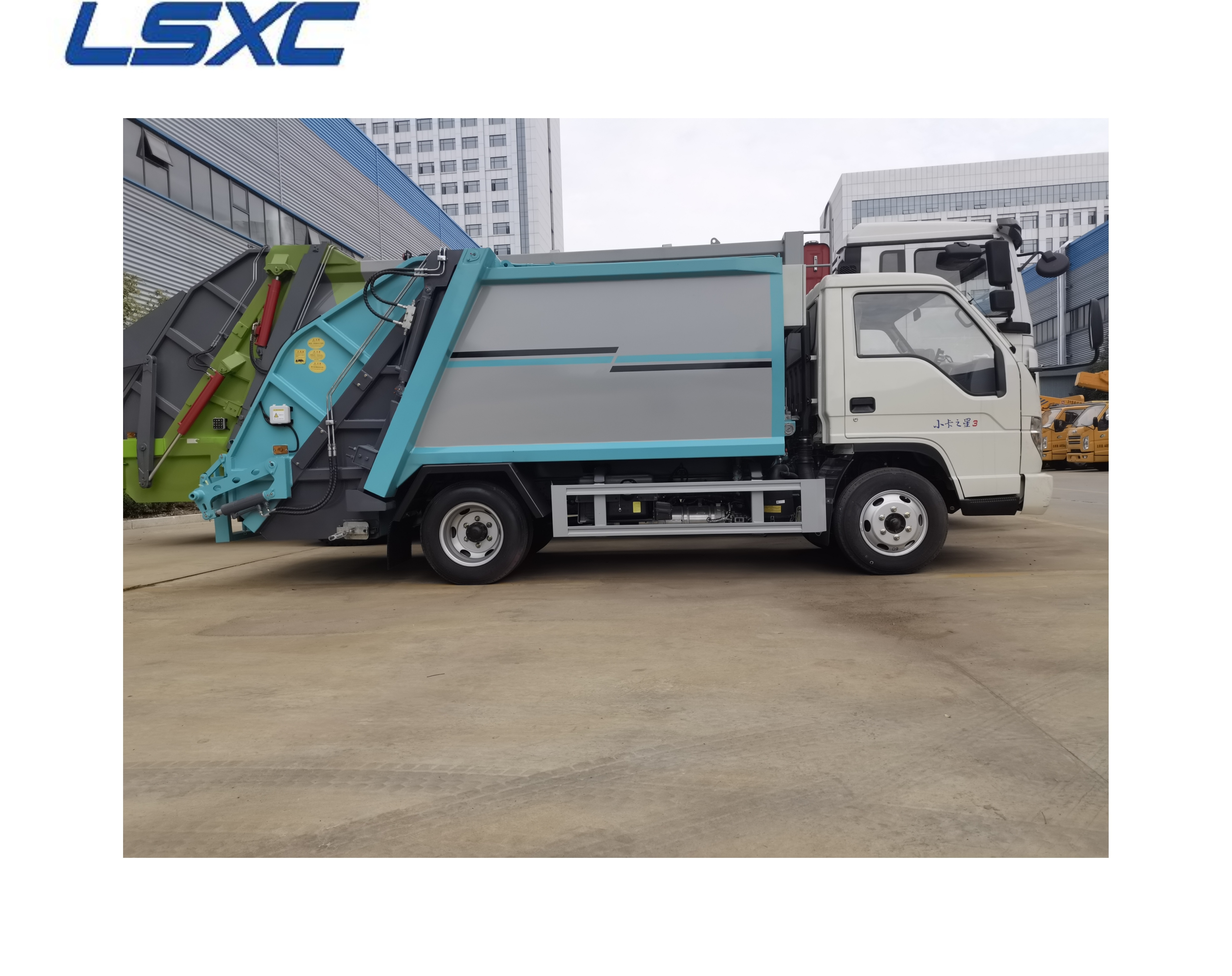 New Foton compression garbage truck multi-way valve oil pump configuration small bucket flip rear lock door design