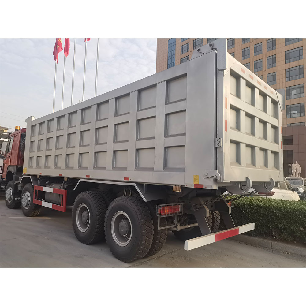 New type howo tipper truck 400HP Sinotruk 8*4 50 tons dumper truck