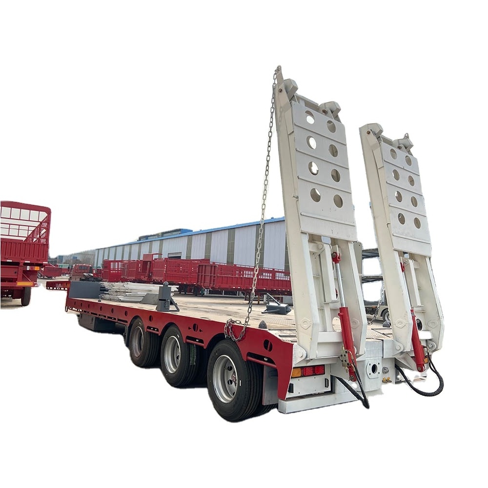 LSXC China good quality and excellent price three-axis 40T low flatbed truck transport excavator trailer for sale at a low price