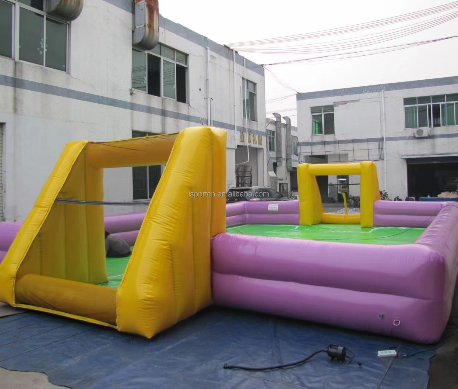 Giant Soccer Slip And Slide Arena Inflatable Soap Soccer Field Football Pitch For Training/Kids Games