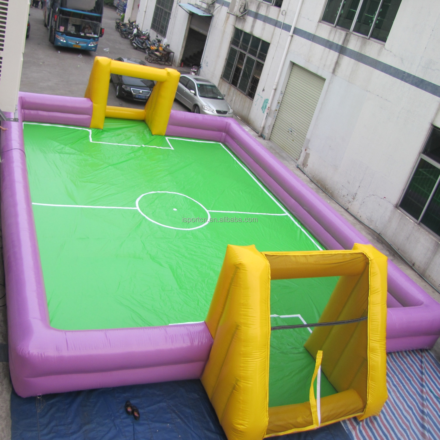 Giant Soccer Slip And Slide Arena Inflatable Soap Soccer Field Football Pitch For Training/Kids Games