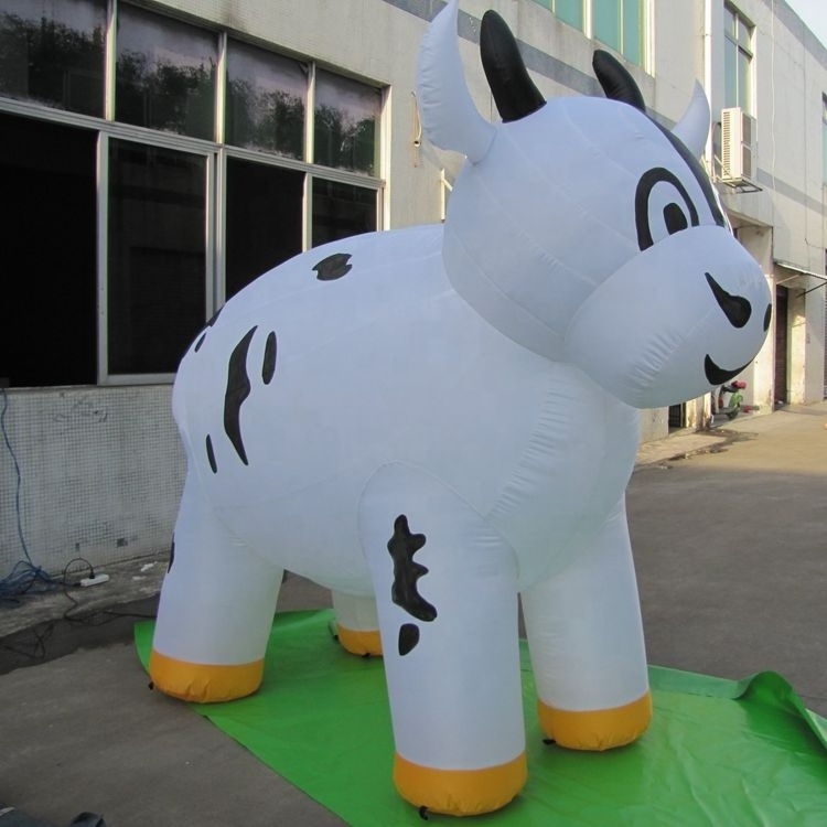 Customized inflatable cow for outdoor advertising