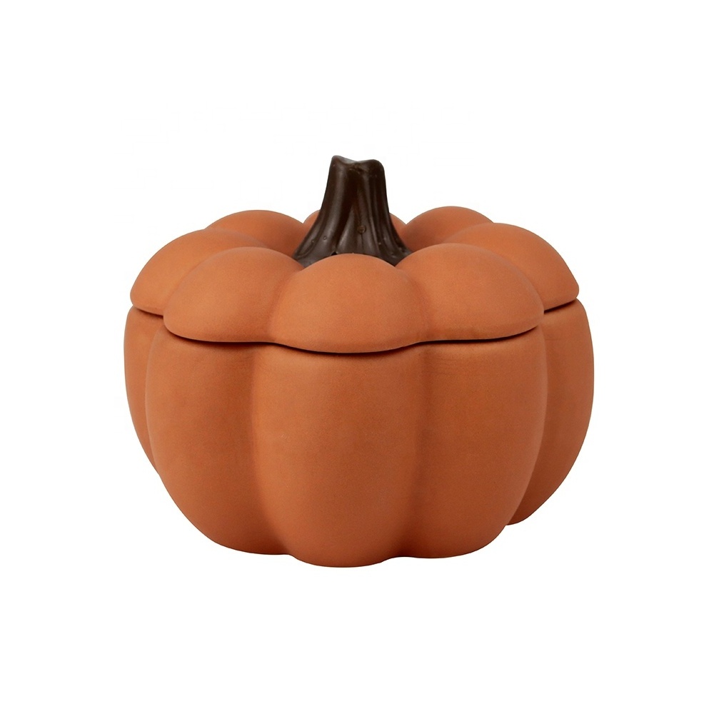 Custom Novelty Fall Candle Home Decoration Soy Wax Pumpkin Ceramic Scented Candles Luxury