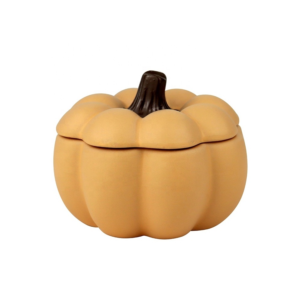 Custom Novelty Fall Candle Home Decoration Soy Wax Pumpkin Ceramic Scented Candles Luxury