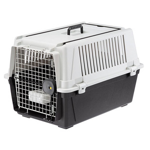 Carrier for medium dogs ATLAS 40 PROFESSIONAL with bowl, safety closure system, aeration grids