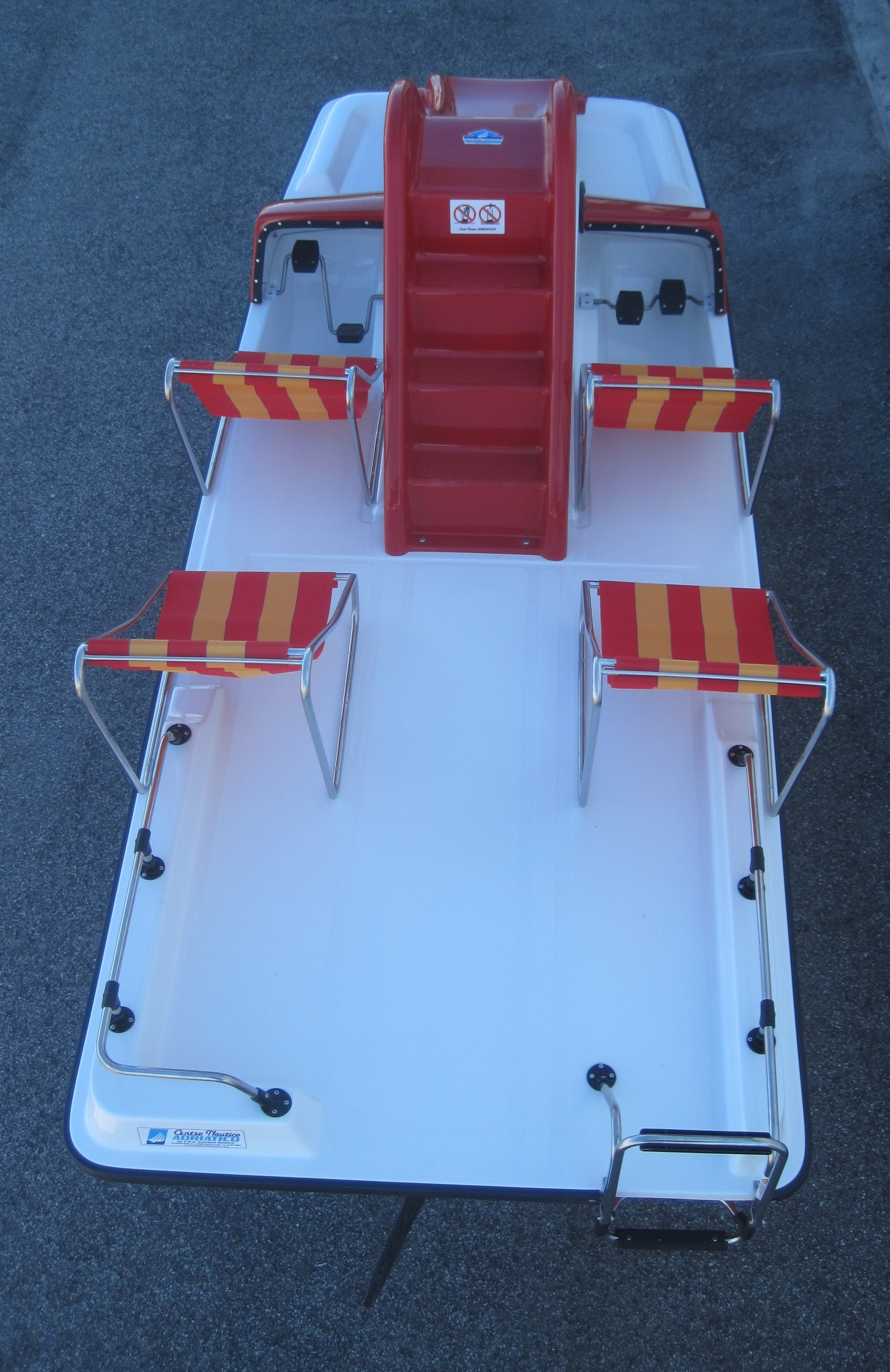 High italian Quality fiberglass FRONT SLIDE 5 person pedal boat CAPRI L  for kids and adult