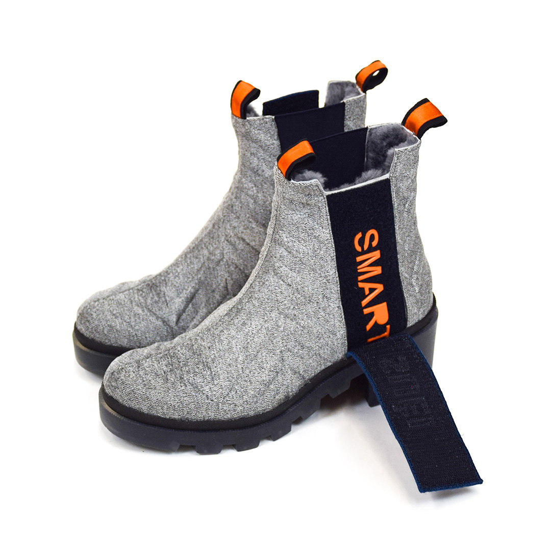 High Quality Soft Fabric with Natural Merinos Inside Chelsea Boots for Ladies Causal Style Extra Comfort