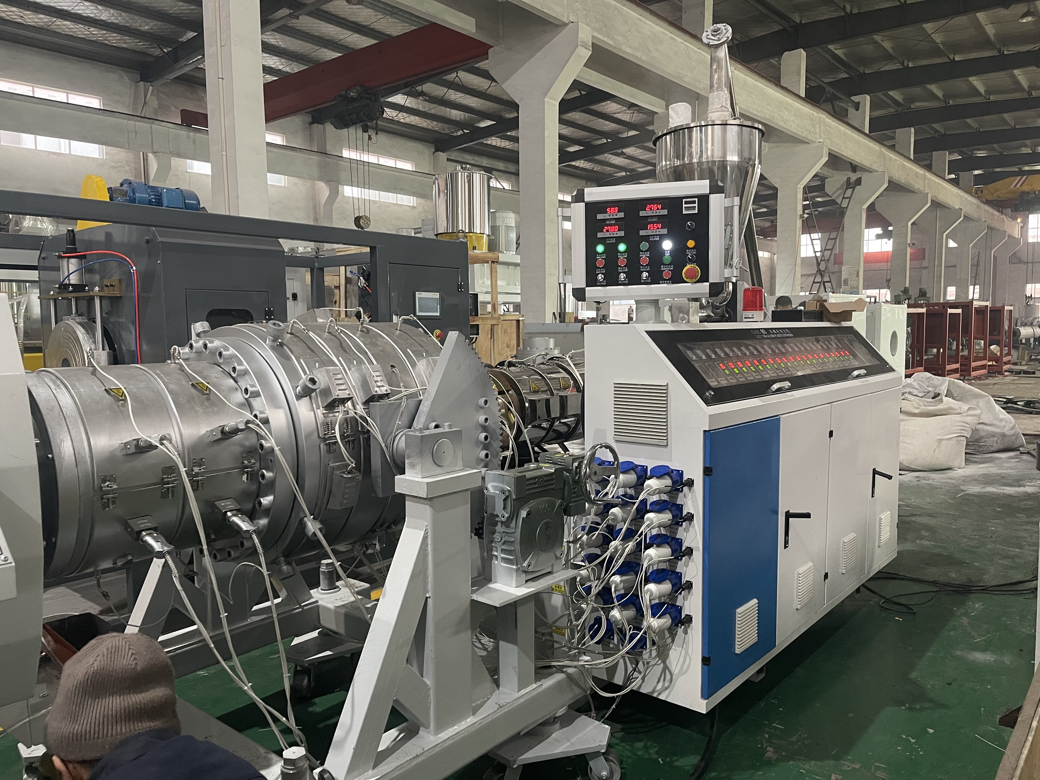 PVC pipe extrusion machine line/ PVC large diameter pipe production equipment In zhangjiagang city