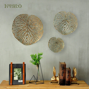 IVYDECO Gold Hollow Leaf Decoration Metal Wall Art Wall Mounted Leaf Embossed for Indoor and Outdoor Garden leaves Wall Decor