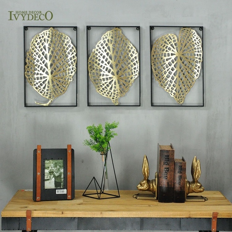 IVYDECO Luxury gold leaf metal wall art  Word metal frame 2 pieces leaves decoration home hotel metal wall decor