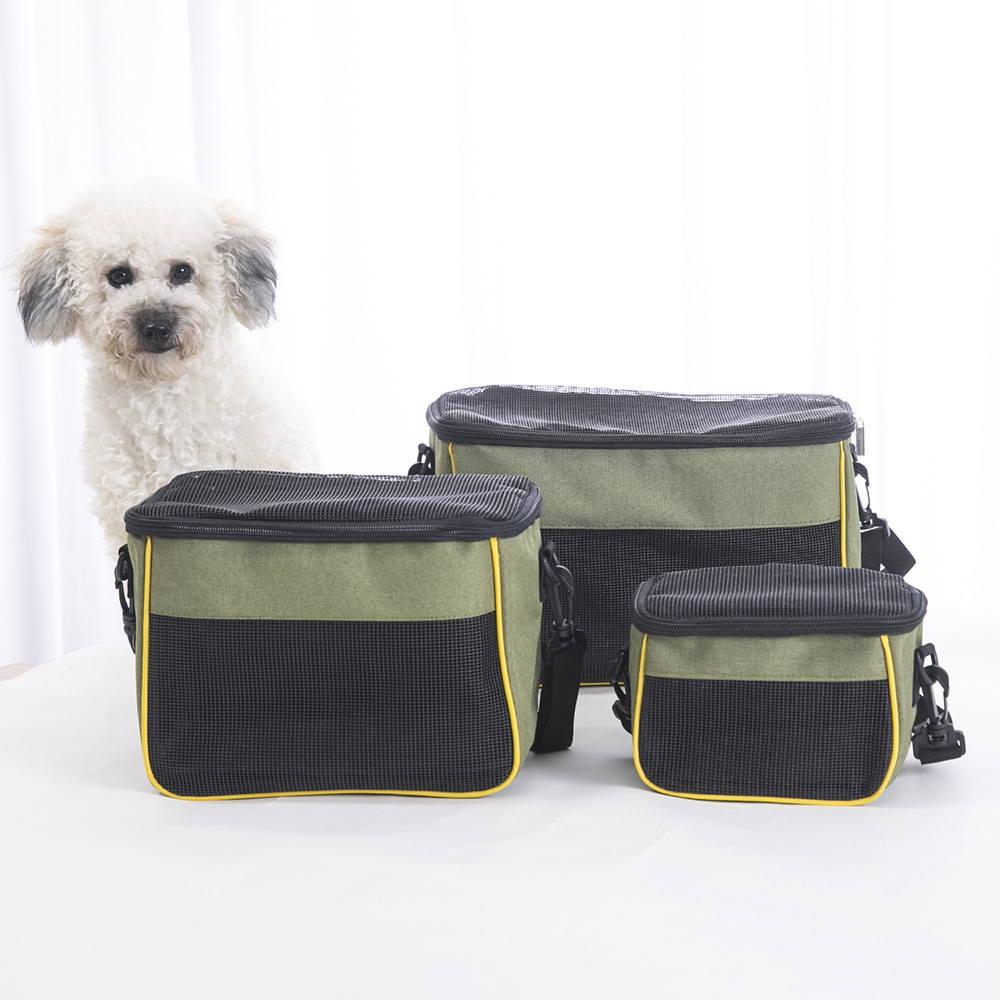 Small Pet Carrier Bag Travel Carrier with Strap Portable Breathable Rabbit Carrier Outdoor Pet Bag