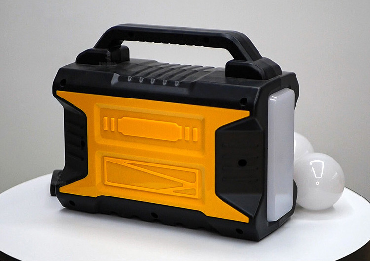 IWIN  7Ah Solar Powered Generator With Solar Panels Solar Charging Station Outdoor