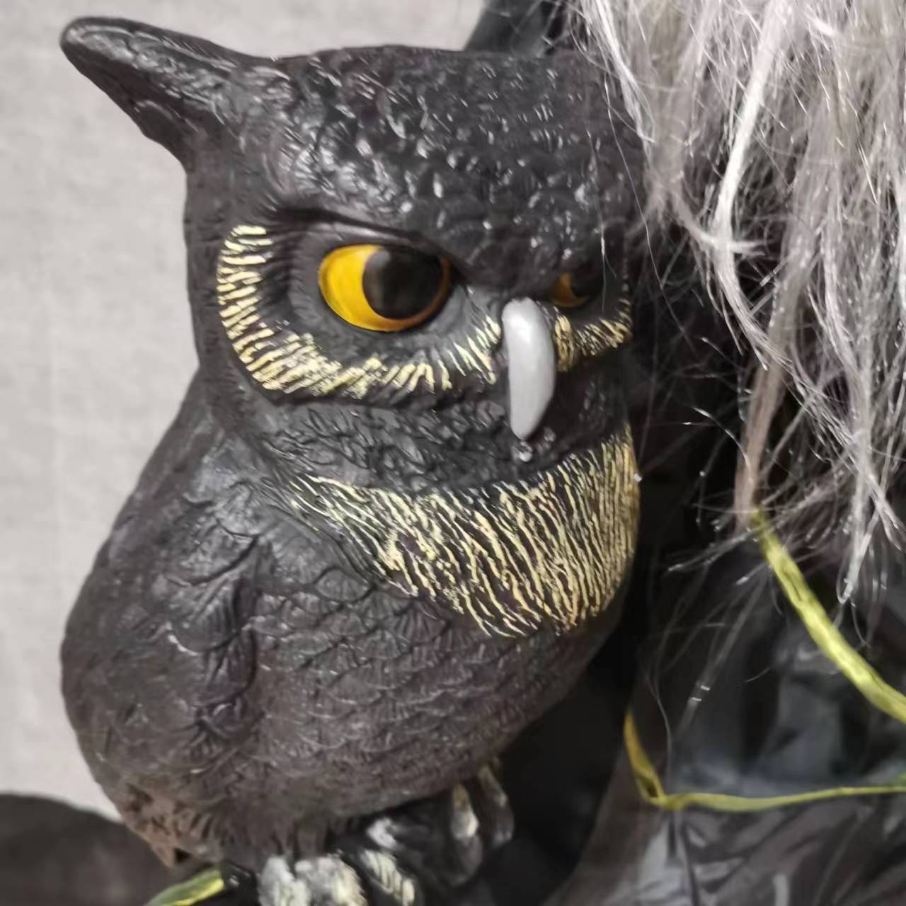 Halloween Spooky Haunted House Scary Decoration Secret Room Escape Props Electric Luminous Witch With Owl Decoration