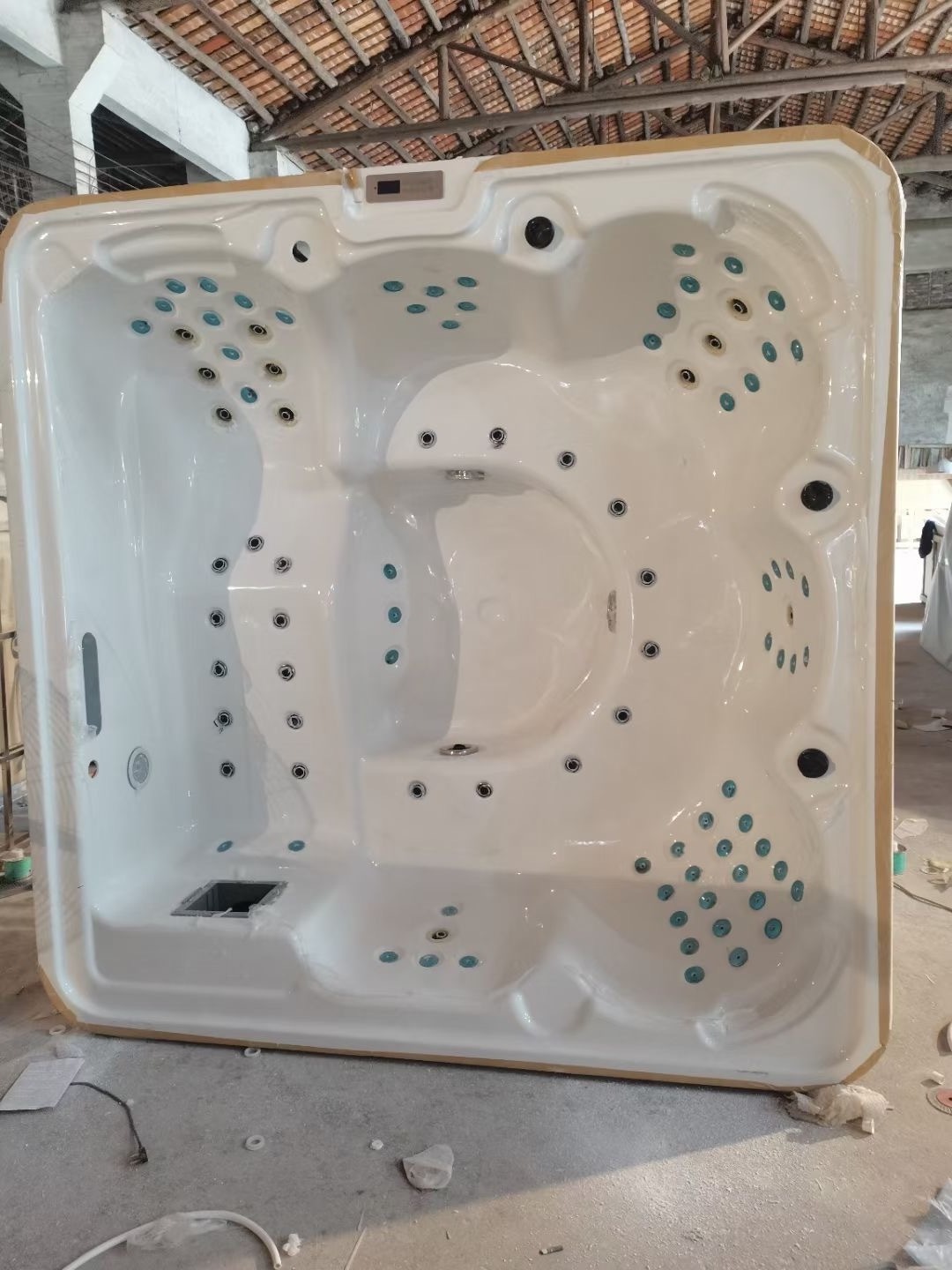 Factory Prices Best Quality Acrylic 4 Persons Balboa Outdoor Spa Hot Tubs