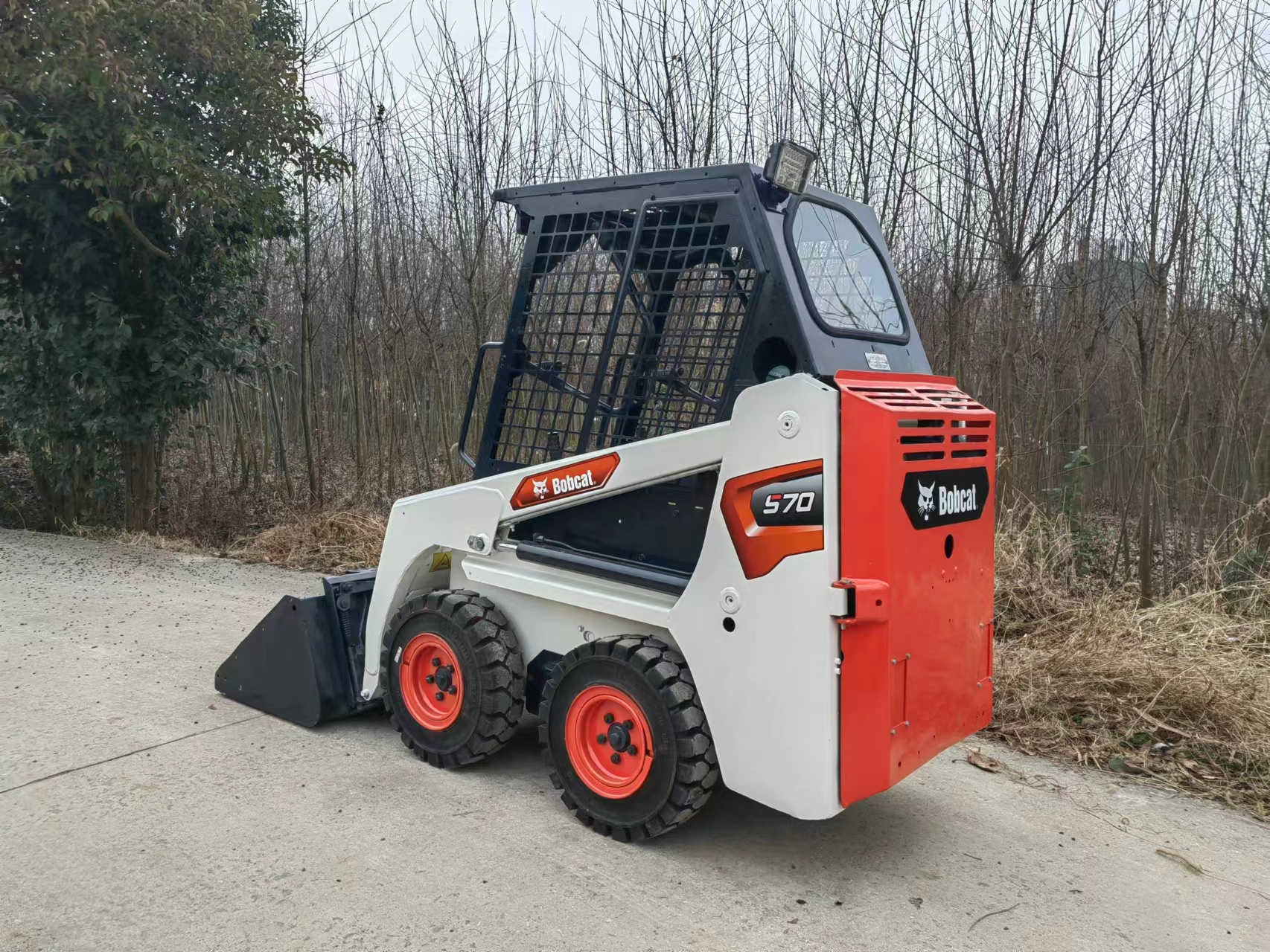 Used Powerful Performance Cheap Price For Sale Bobcat S70 mini Skid Steer Loader With Shovel Bucket