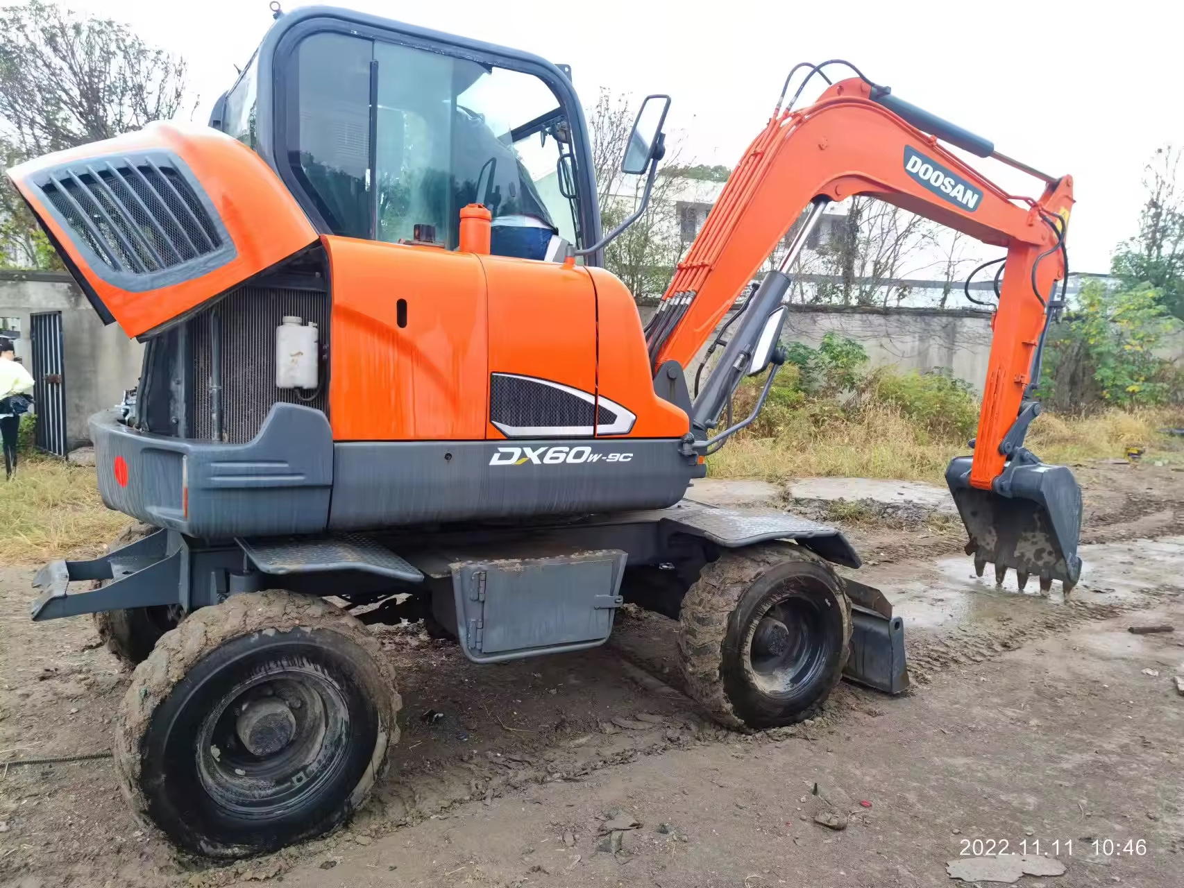 Hot sale doosan excavator dx75 dx60 Used doosan crawler excavator dx75 , Doosan excavator with dozer blade