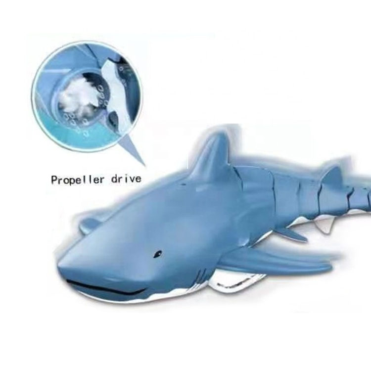 2.4G Remote control shark toy plastic shark play water four way swimming smart rc whale shark toy