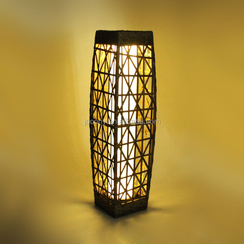 Rattan Solar Powered Rattan lights LED Tall Outdoor Garden Patio Wicker Floor Light Warm outdoor solar rattan lamp