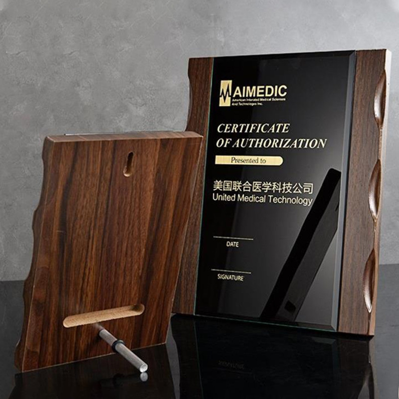 Custom Design Stainless Steel Plaque Plate For Awards Wood Shield Wooden Trophy Plaques High Quality Souvenir Plauqes