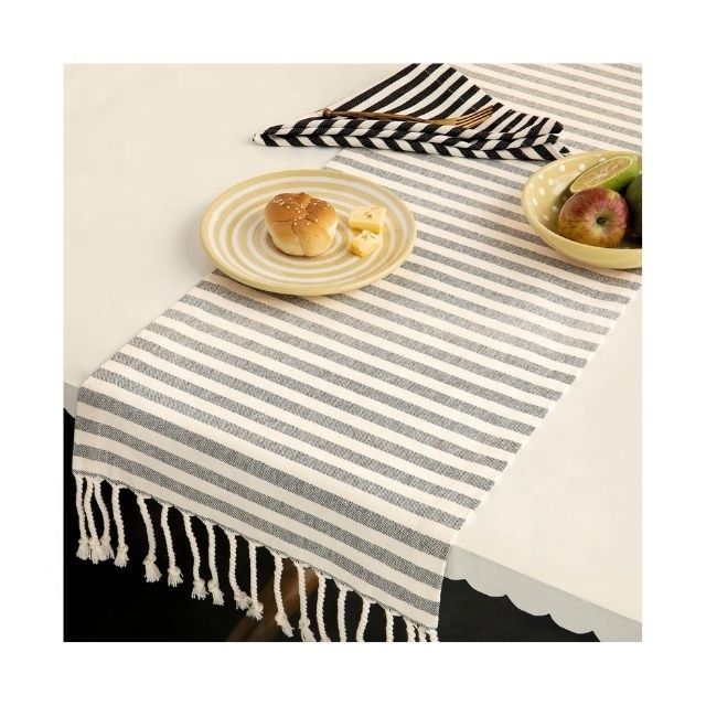 2024 Custom Made Bohemian Embroidered Plain Striped Grey Hand-woven Macrame Table Runner Bedding Wedding Party Home Decoration