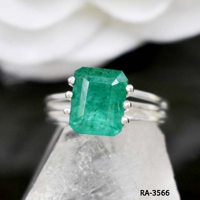 Custom Jewelry Trending Gorgeous Colombian Emerald Solitaire Band Prong Set Solid 925 Sterling Silver Dainty Wholesale Bulk Ring