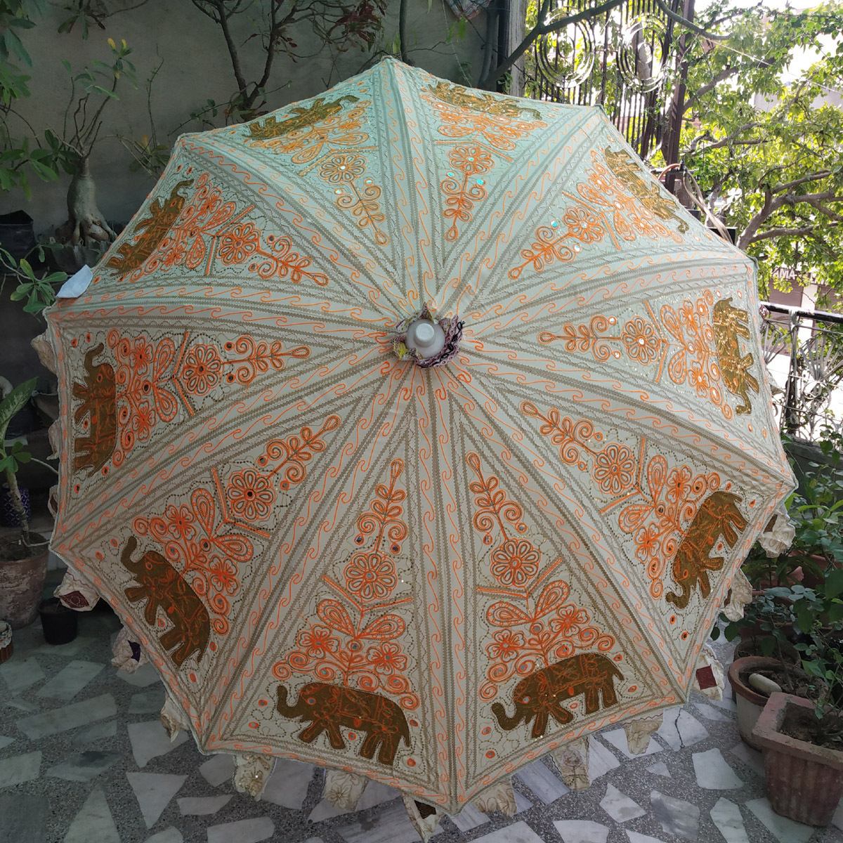 Golf Umbrella Durable Windproof Golf Umbrella Style Cotton  Embroidered Fabric Wedding Theme Decorations Parasol Umbrella