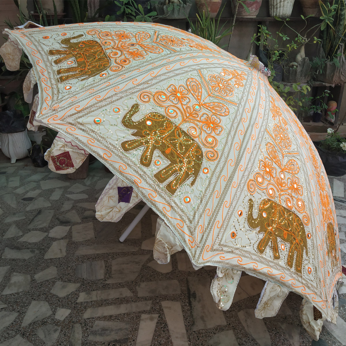 Golf Umbrella Durable Windproof Golf Umbrella Style Cotton  Embroidered Fabric Wedding Theme Decorations Parasol Umbrella