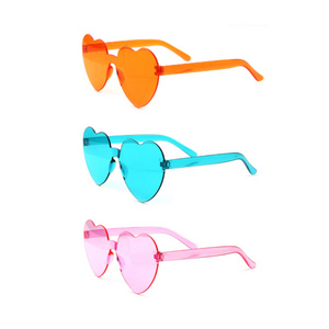 New Arrival Cool Plastic Sunglasses Pc Women Party Acrylic Tac Lens Polycarbonate Heart Shaped Pink Sunglasses