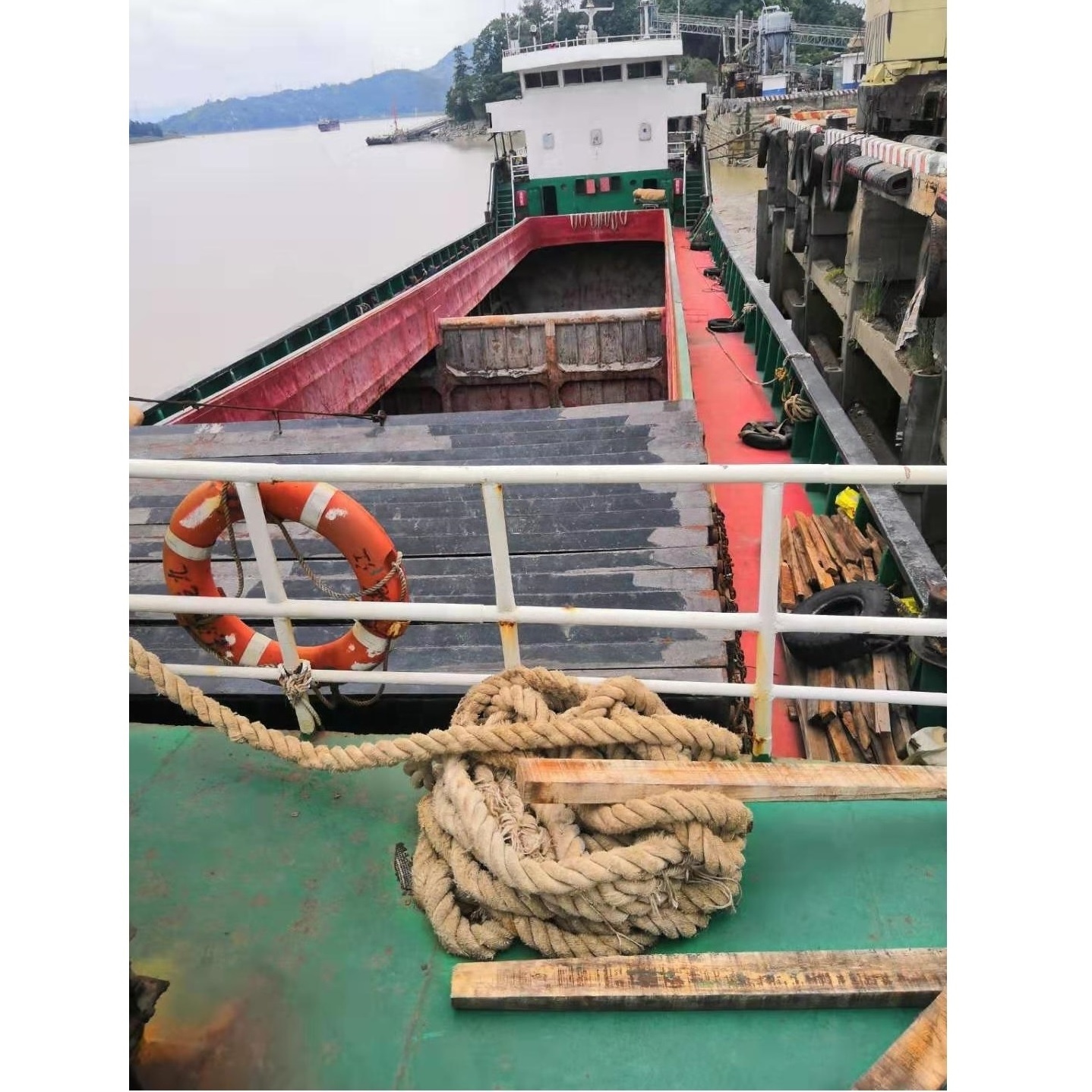 Cheap sale 1000DWT bulk carrier, 2004 built, used ship/vessel, China made with high quality