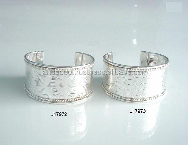 Latest Design Silver Plated Brass Bracelet With Embossed Patterns Brass Fashion Jewelry Bracelets Stylish Bracelets Women