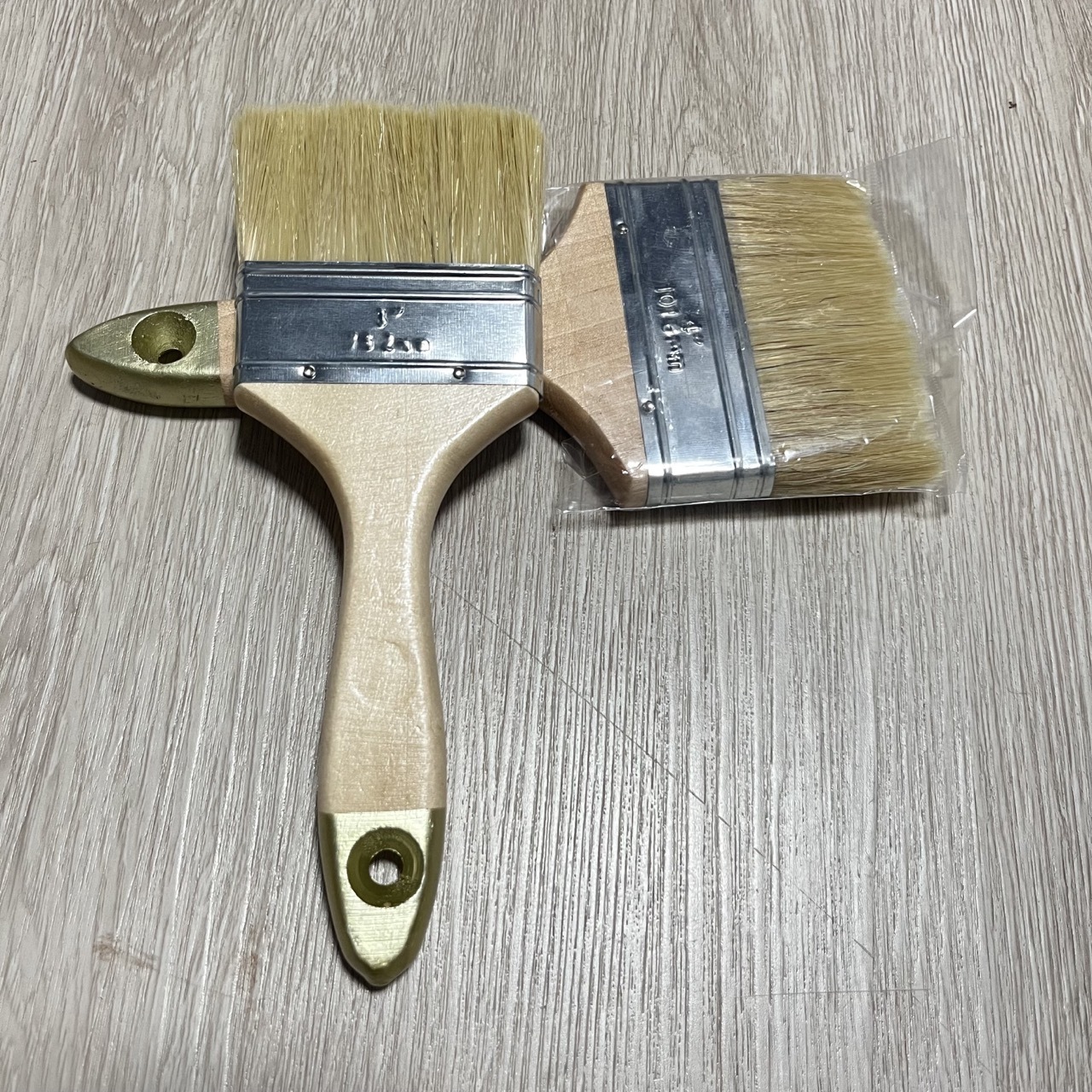 Wholesale price natural wood handle wall paint brush flat paint brushes