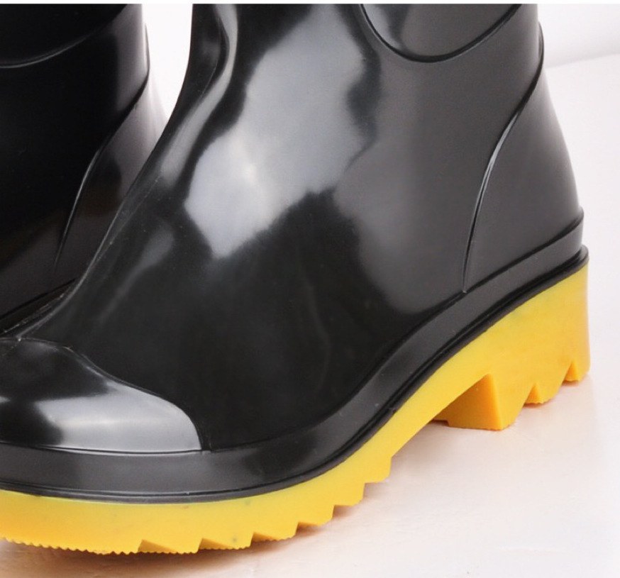 Economic lightweight black color anti slip high calf mud water proof farm garden work protective gumboots pvc rain boots