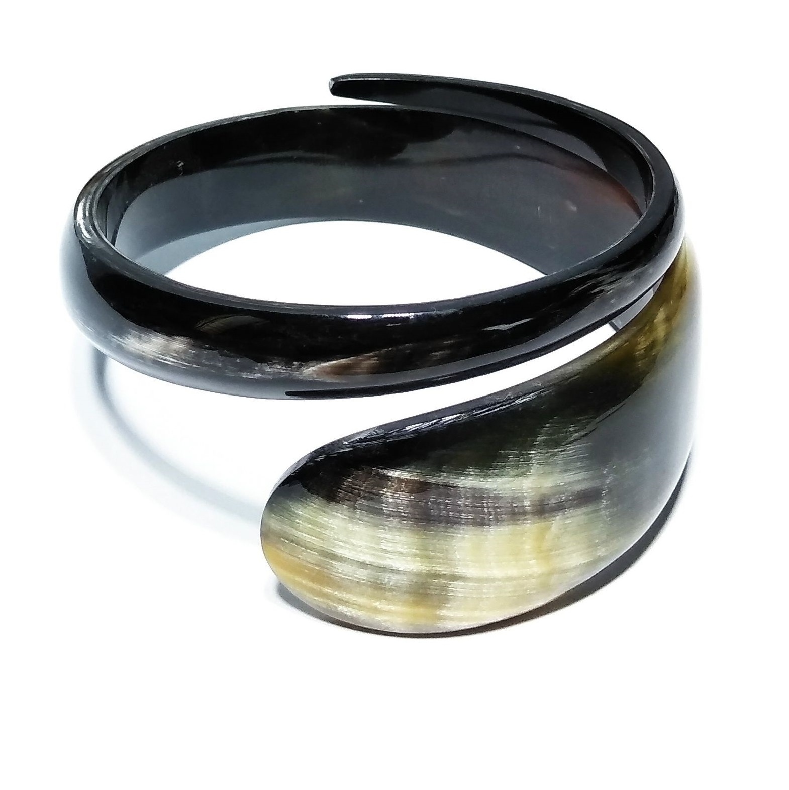 Buffalo horn bangles cuffs and bracelets suitable for jewelry designers and jewelry stores for hot sale product