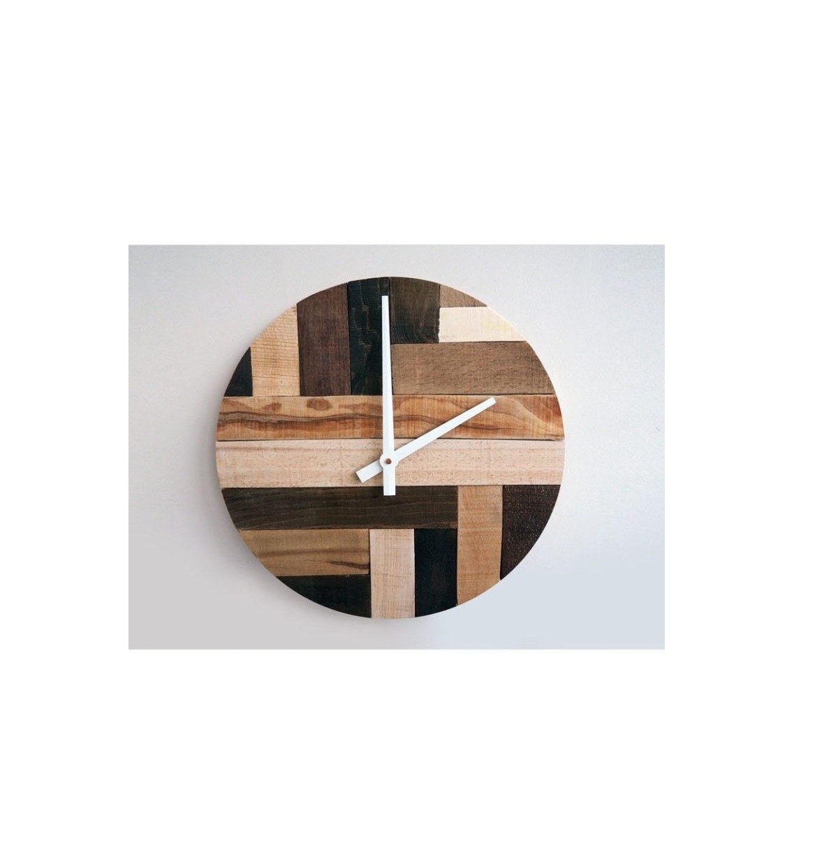 Decoration Round Shape Wooden Handmade Antique Style Hanging Wall Clock with handmade polished with square shape