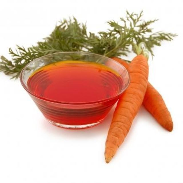 Top Grade Organic Carrot Oil from Indian Exporter and Manufacturer at Bulk Price